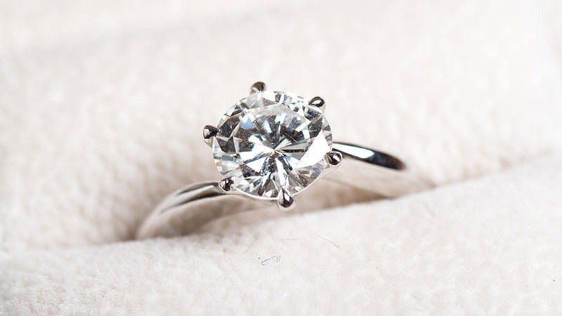 diamond engagement ring